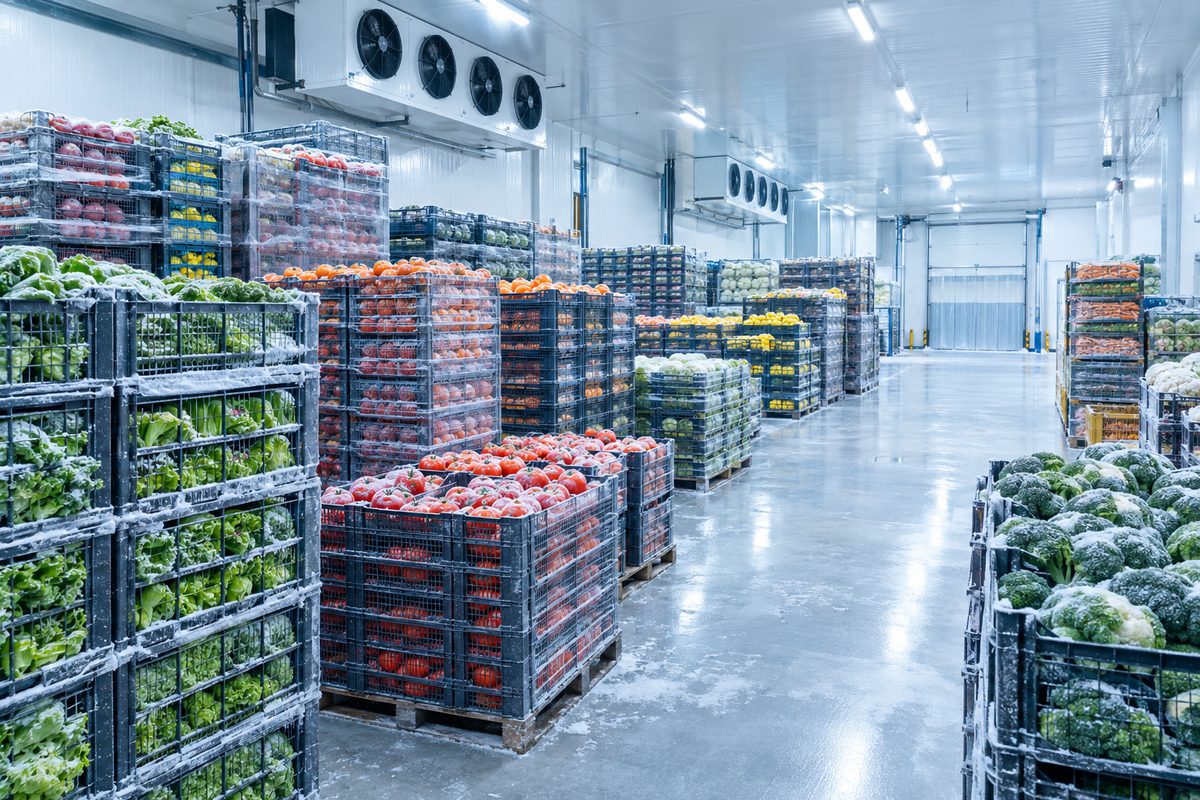Cold storage warehouse with fresh produce