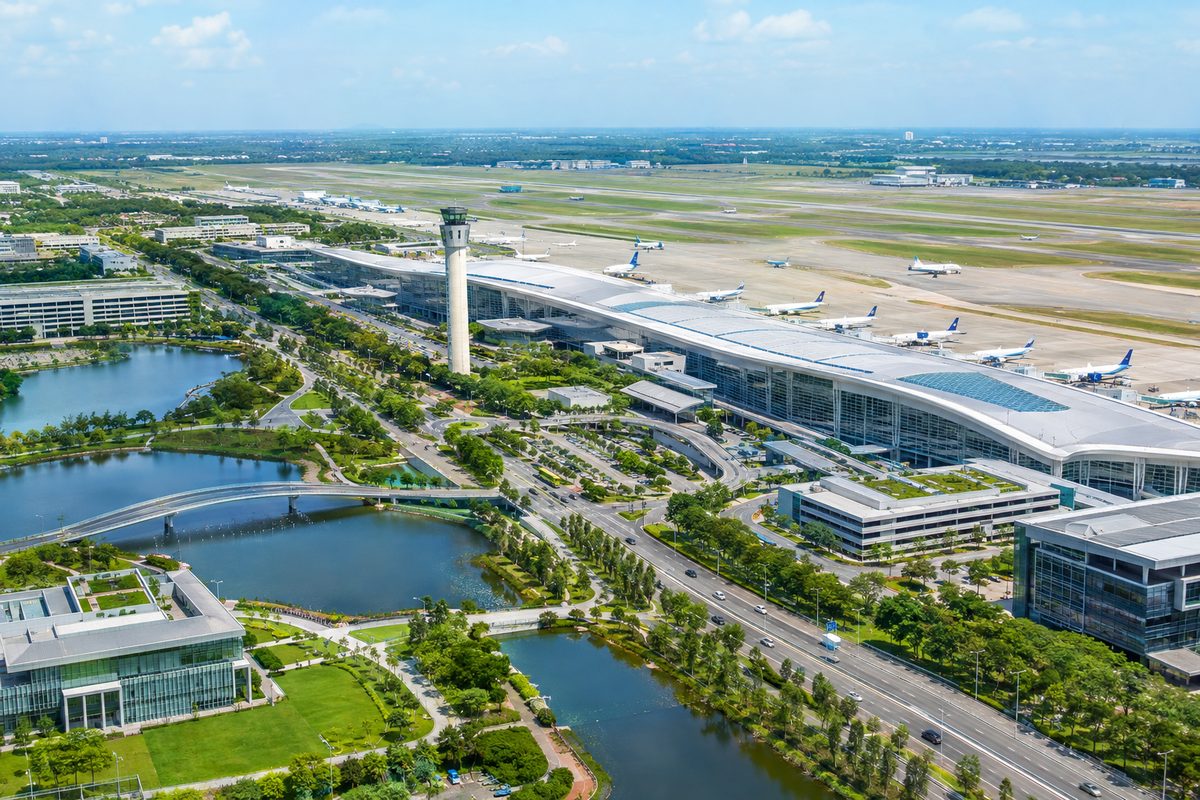 Large township and airport complex